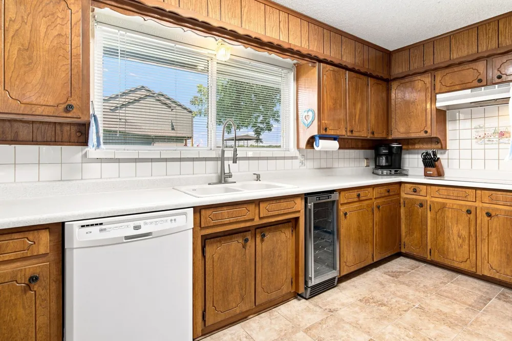 504 Panama Court Granbury, TX 76048