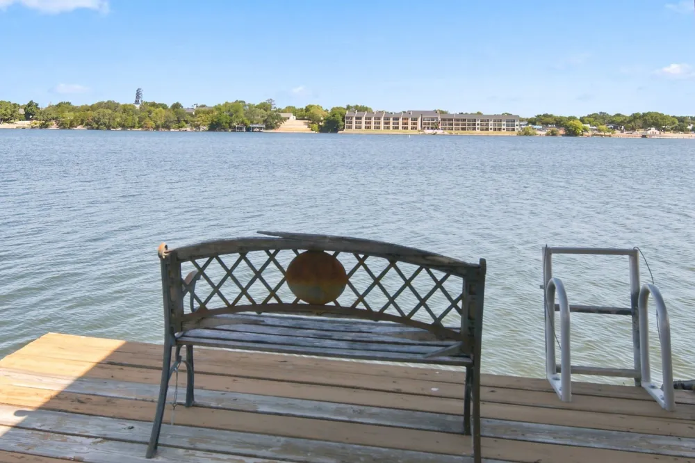 504 Panama Court Granbury, TX 76048
