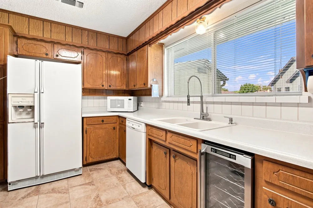 504 Panama Court Granbury, TX 76048
