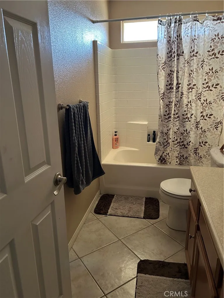 1033 Porter Street Ridgecrest, CA 93555