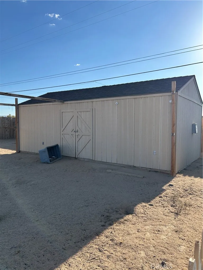 1033 Porter Street Ridgecrest, CA 93555