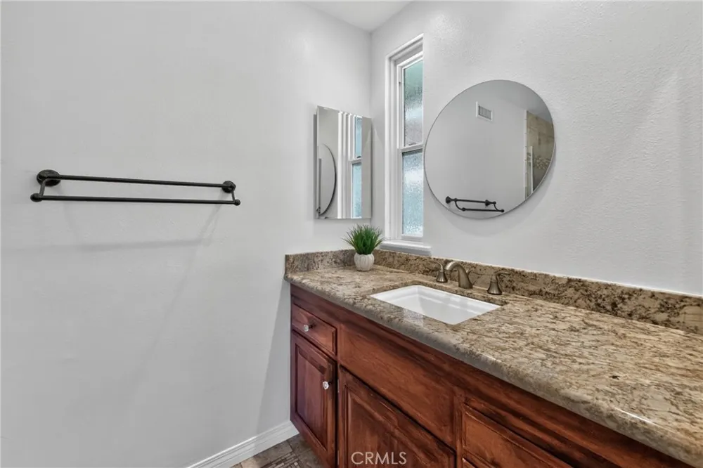 13422 Elizabeth Tustin, CA 92780