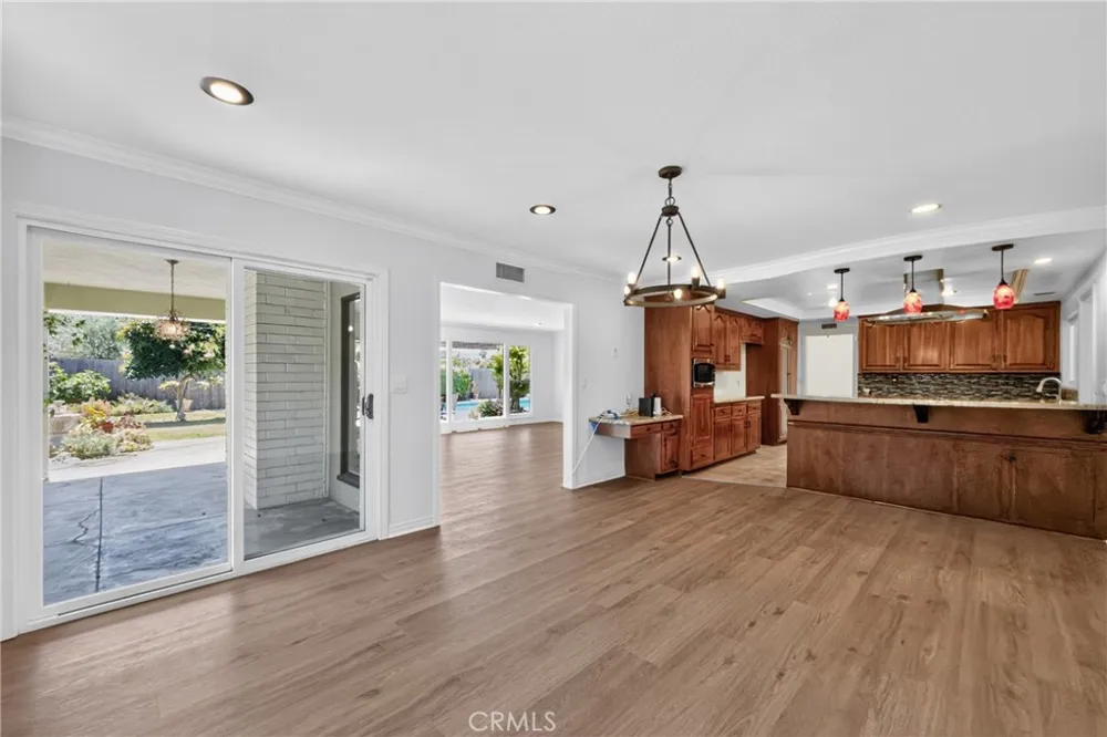 13422 Elizabeth Tustin, CA 92780