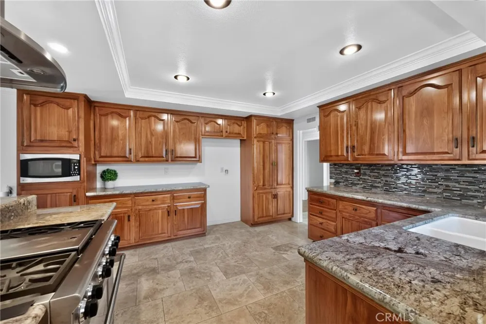 13422 Elizabeth Tustin, CA 92780