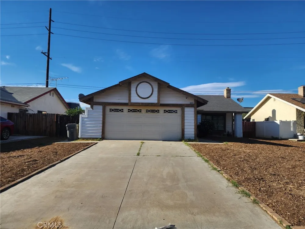 25606 Vista Famoso Moreno Valley, CA 92551