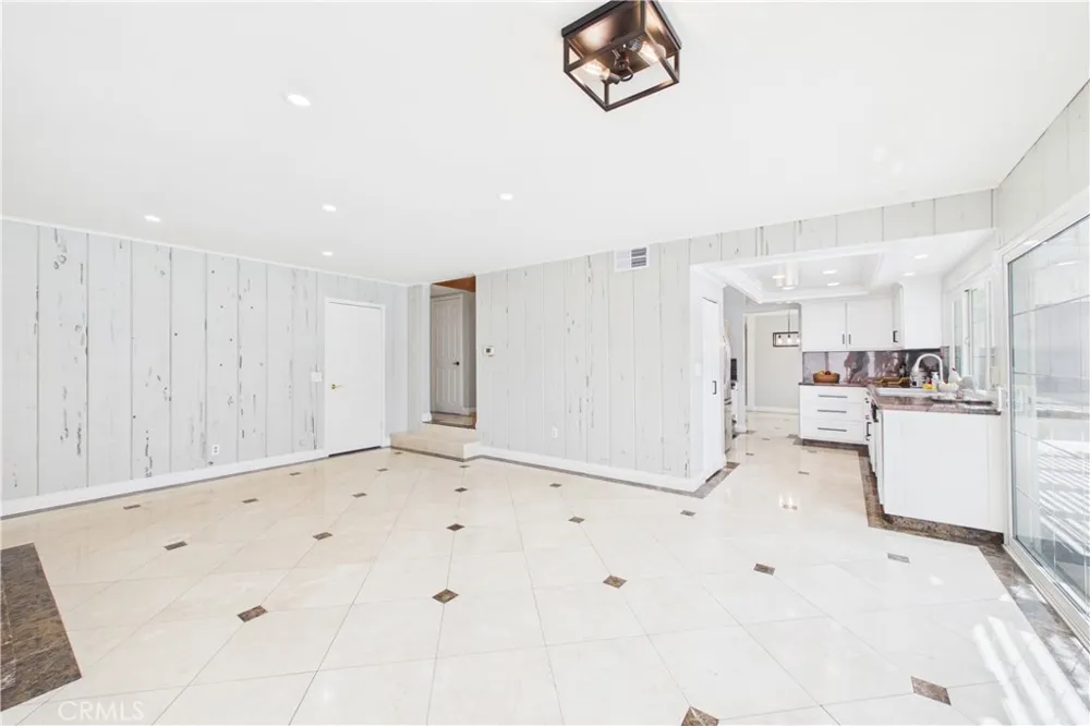 5794 Maxson Cypress, CA 90630