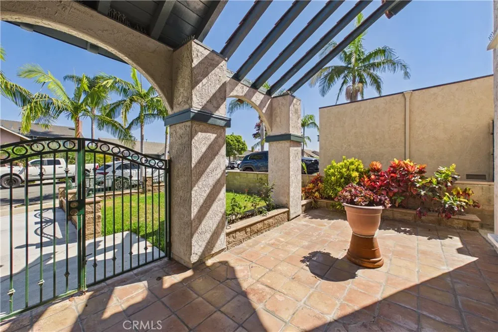 5794 Maxson Cypress, CA 90630