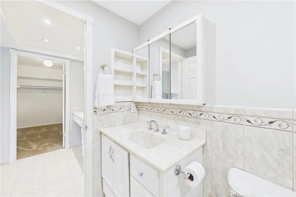 5794 Maxson Cypress, CA 90630