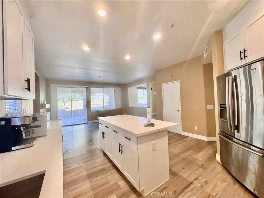 14880 Southend Street Fontana, CA 92336