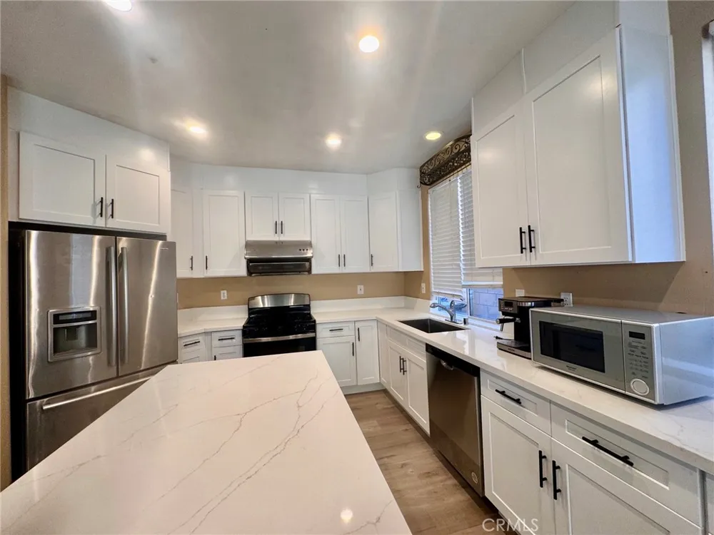 14880 Southend Street Fontana, CA 92336