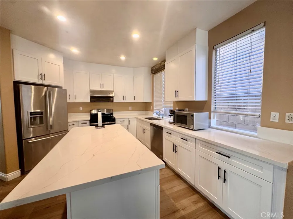 14880 Southend Street Fontana, CA 92336