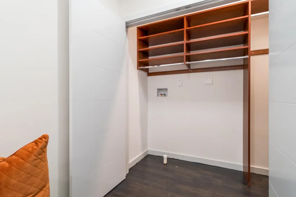 6122 HUDSON AVE West New York, NJ 07093