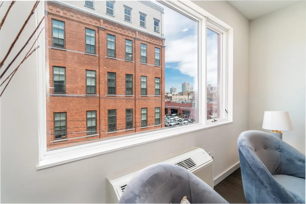 6122 HUDSON AVE West New York, NJ 07093