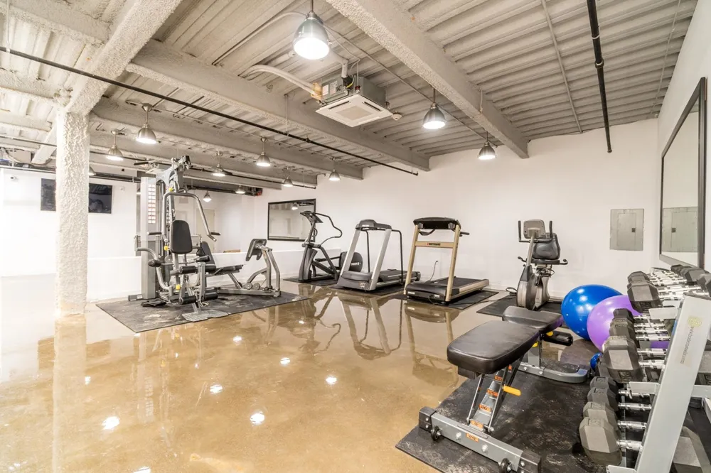 6122 HUDSON AVE West New York, NJ 07093