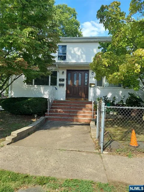 106 Spring Valley Avenue 1W
