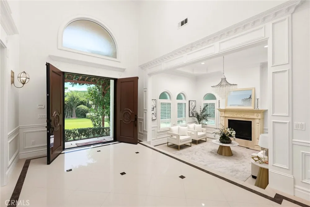 3255 Lombardy Road Pasadena, CA 91107
