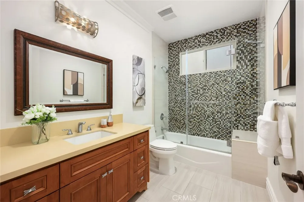 3255 Lombardy Road Pasadena, CA 91107