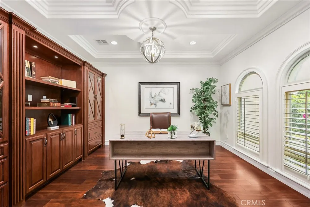 3255 Lombardy Road Pasadena, CA 91107