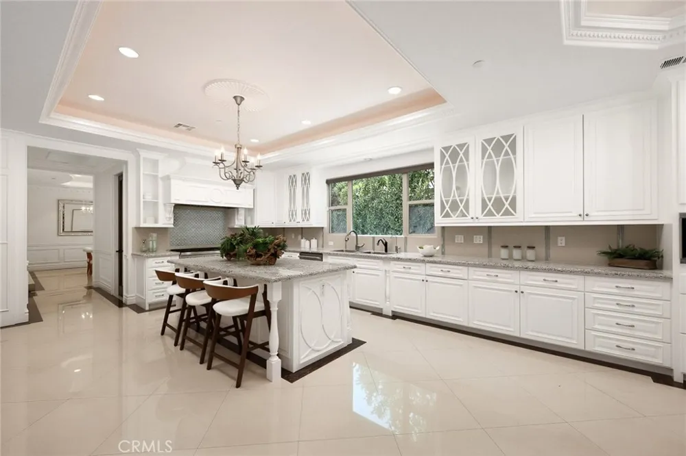 3255 Lombardy Road Pasadena, CA 91107
