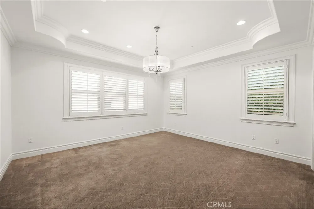 3255 Lombardy Road Pasadena, CA 91107