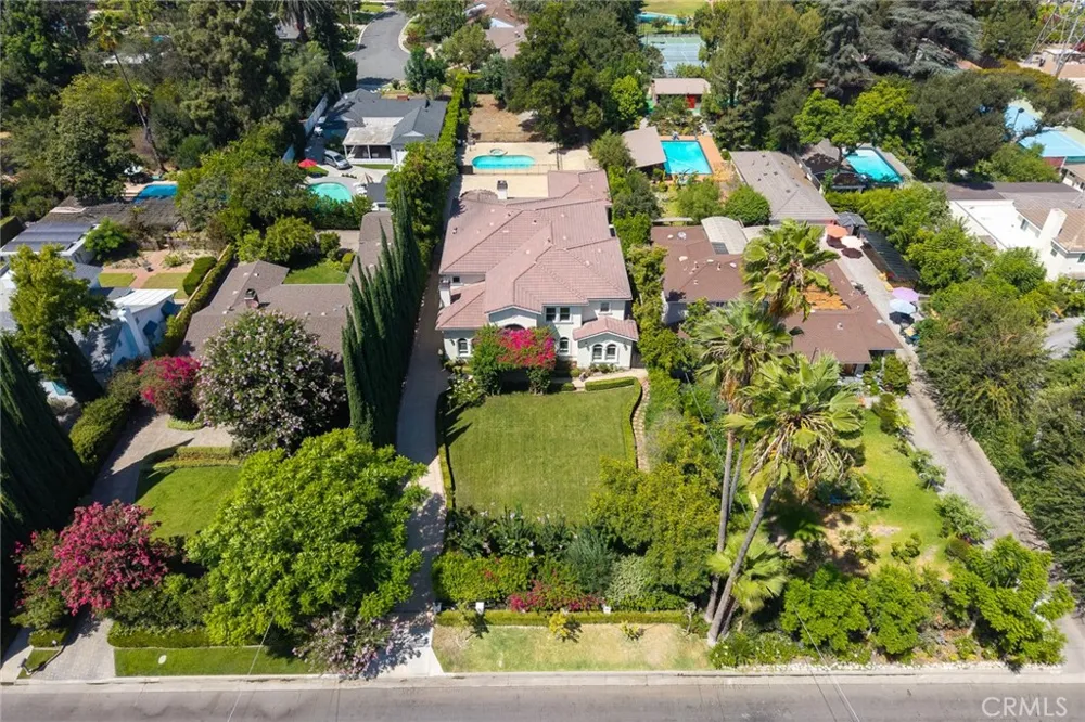 3255 Lombardy Road Pasadena, CA 91107