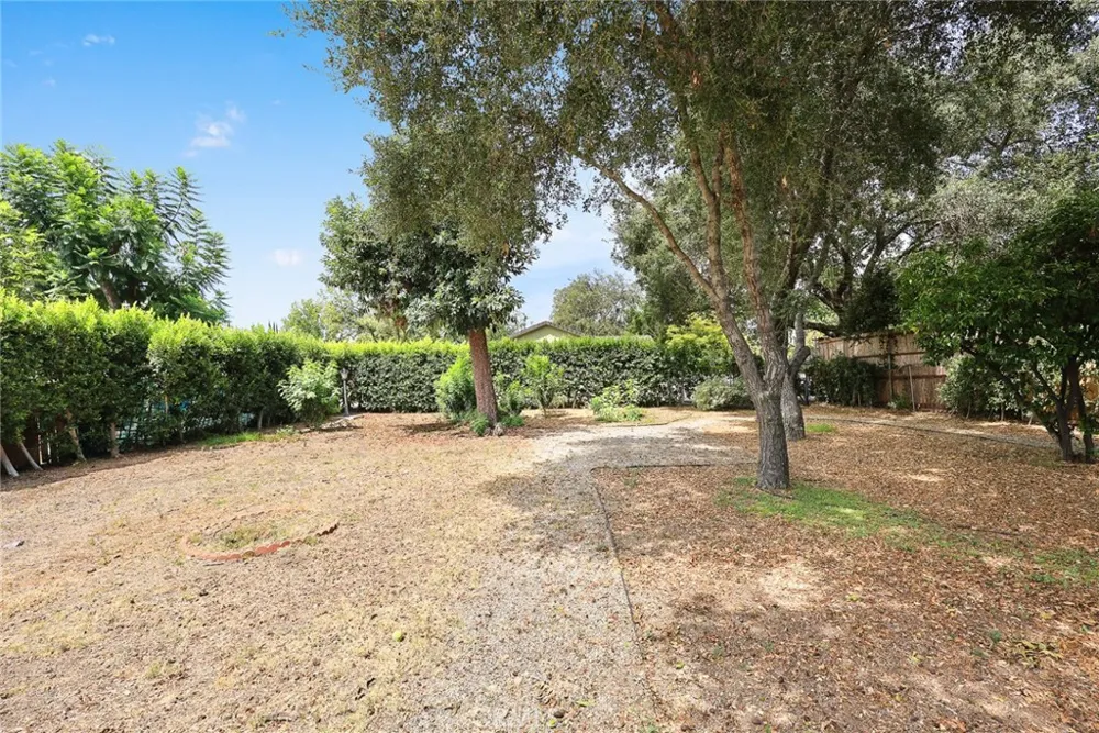 3255 Lombardy Road Pasadena, CA 91107