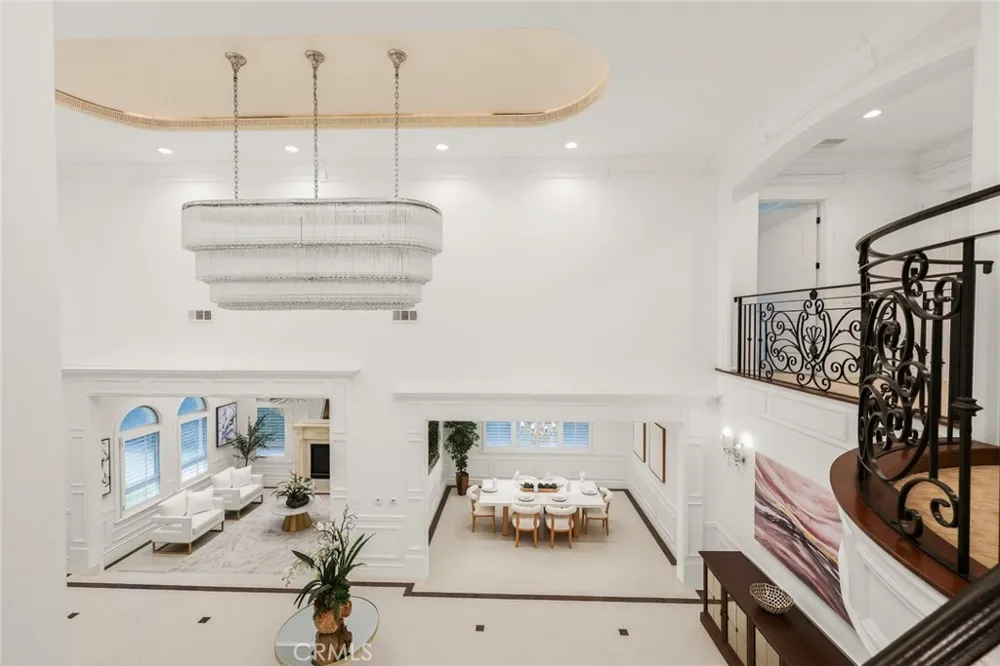 3255 Lombardy Road Pasadena, CA 91107