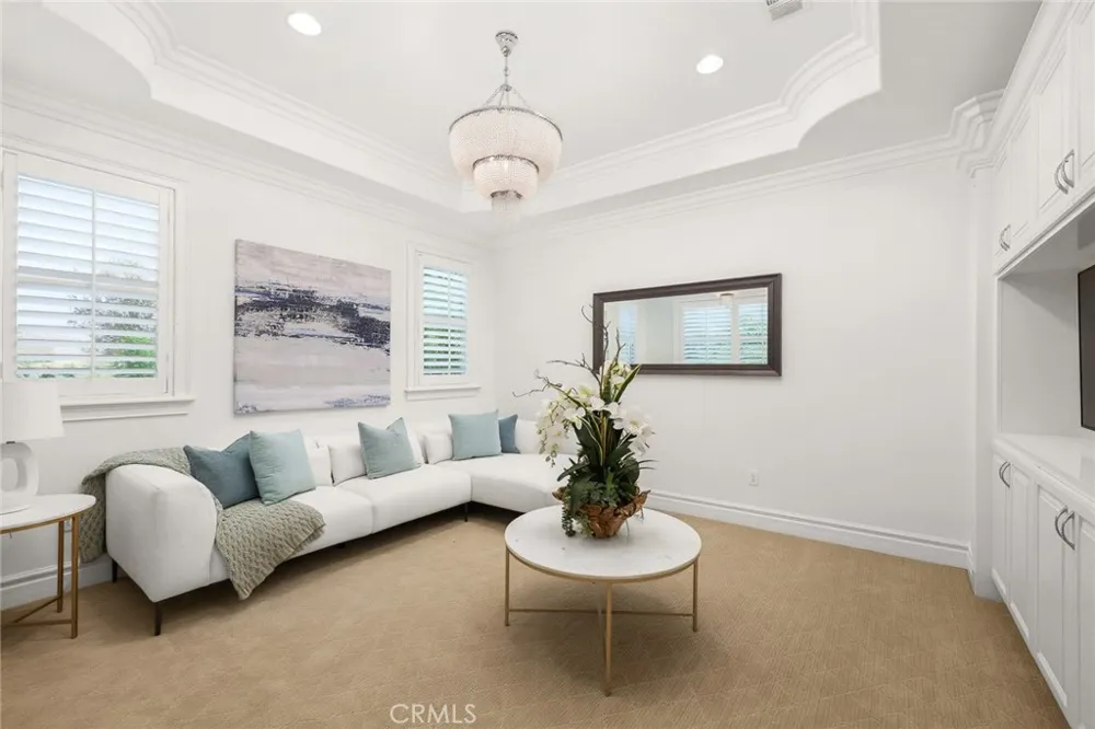 3255 Lombardy Road Pasadena, CA 91107