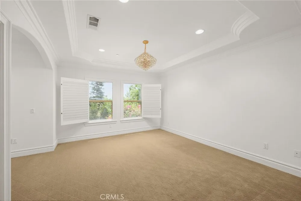 3255 Lombardy Road Pasadena, CA 91107