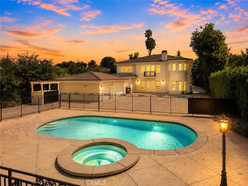 3255 Lombardy Road Pasadena, CA 91107