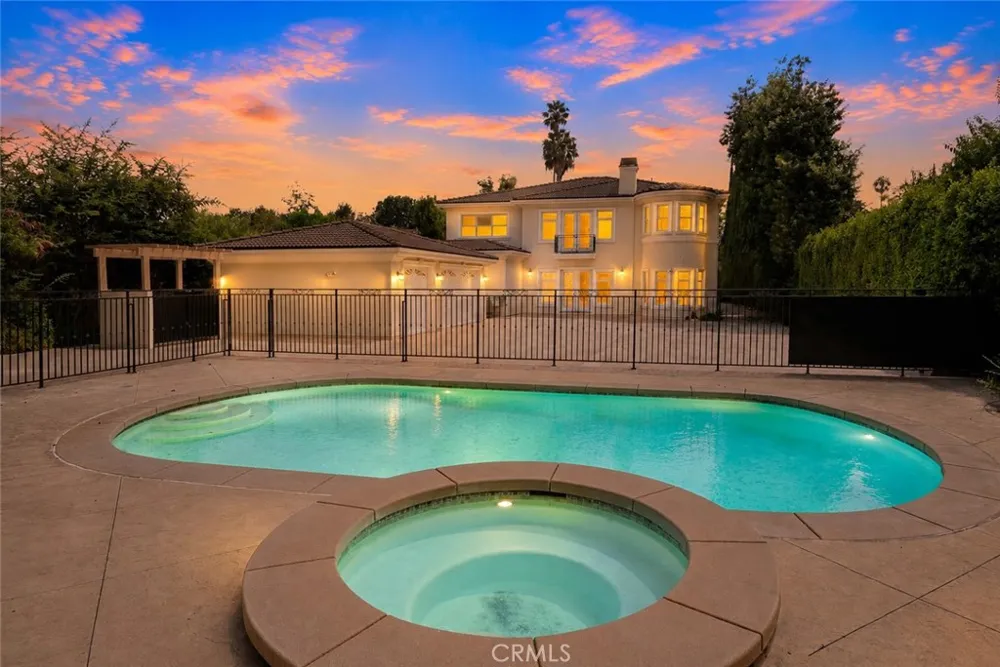 3255 Lombardy Road Pasadena, CA 91107