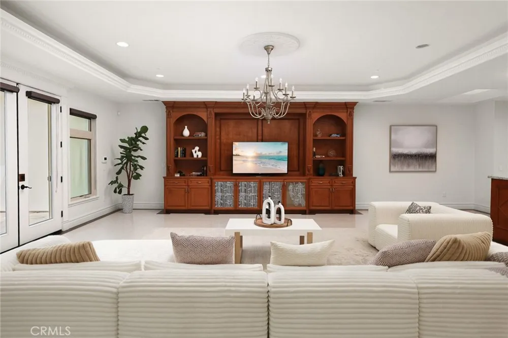 3255 Lombardy Road Pasadena, CA 91107