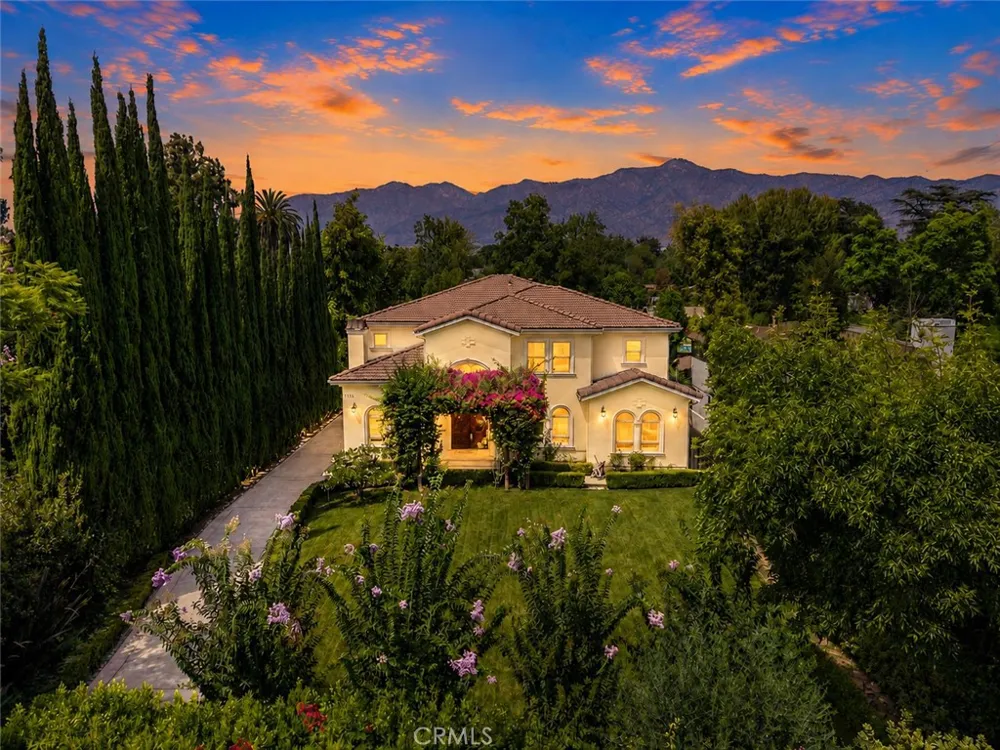 3255 Lombardy Road Pasadena, CA 91107