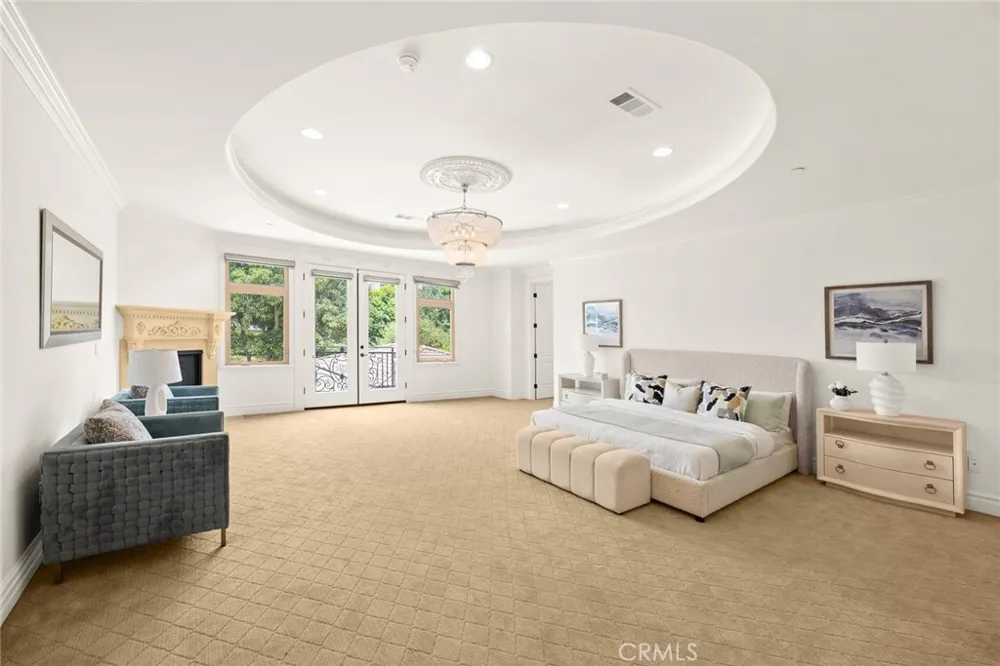 3255 Lombardy Road Pasadena, CA 91107