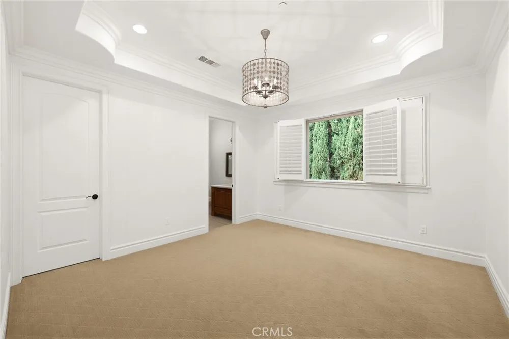 3255 Lombardy Road Pasadena, CA 91107