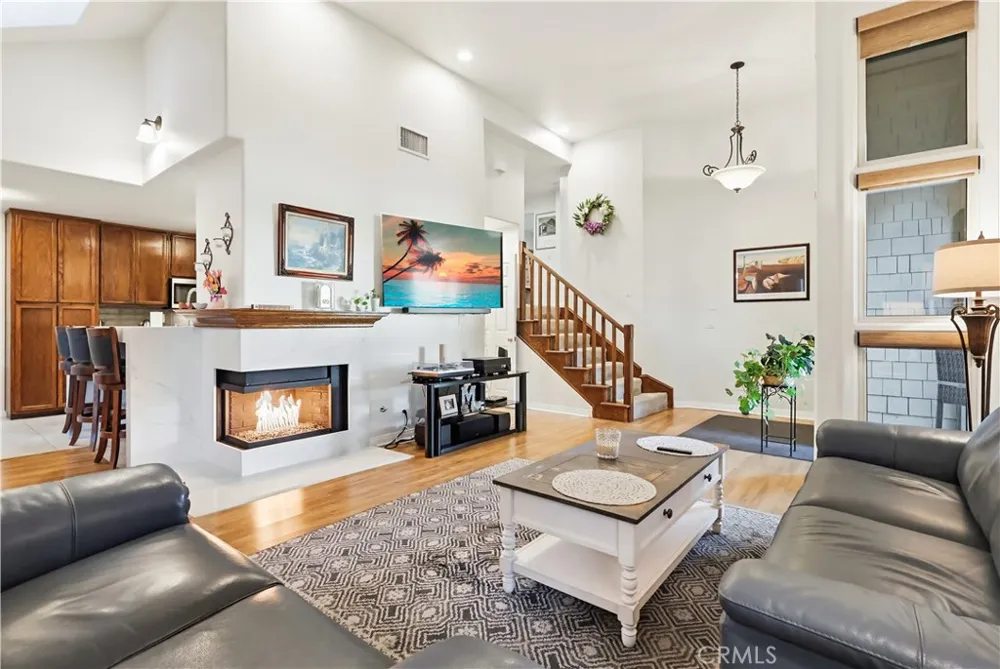 6650 Pine Bluff Whittier, CA 90601