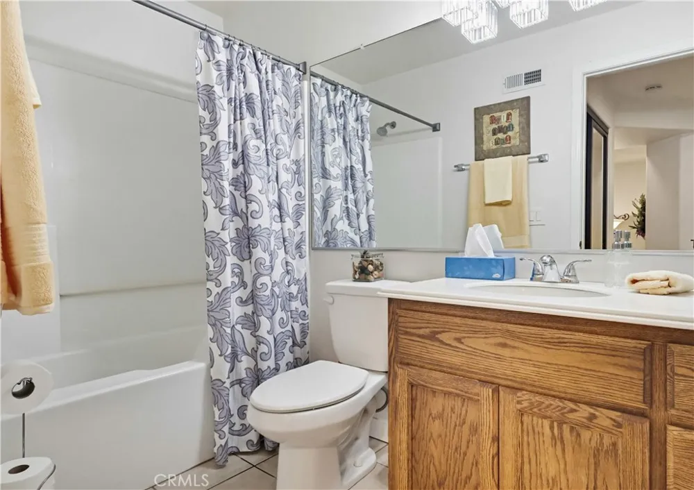 6650 Pine Bluff Whittier, CA 90601