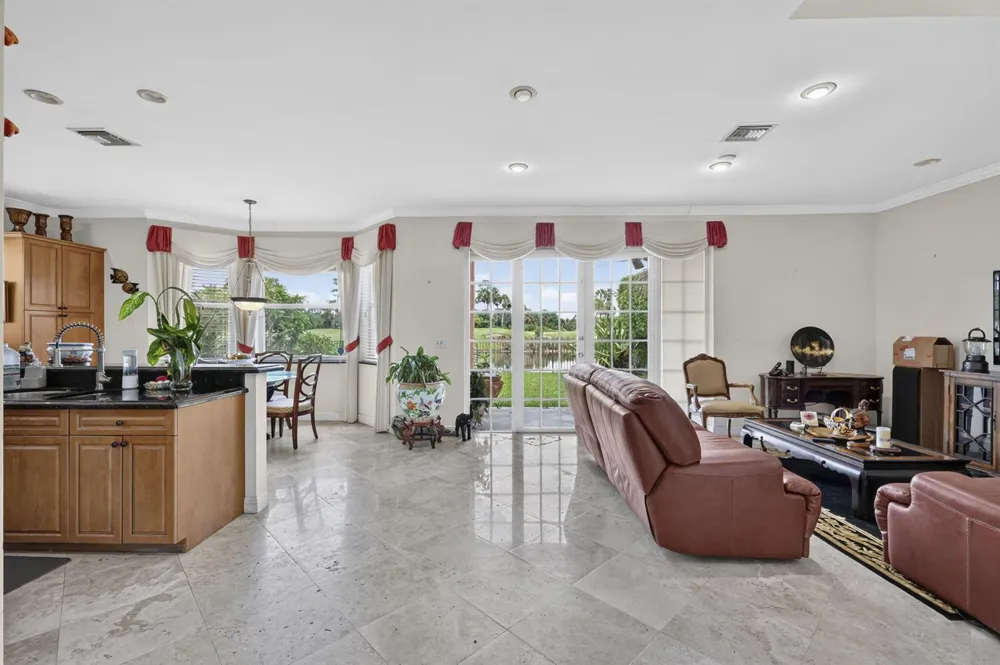1158 OAKWATER DRIVE Royal Palm Beach, FL 33411