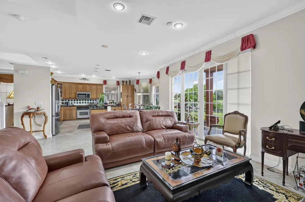 1158 OAKWATER DRIVE Royal Palm Beach, FL 33411