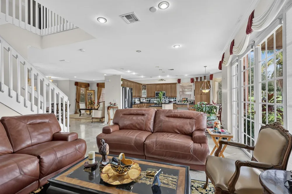 1158 OAKWATER DRIVE Royal Palm Beach, FL 33411