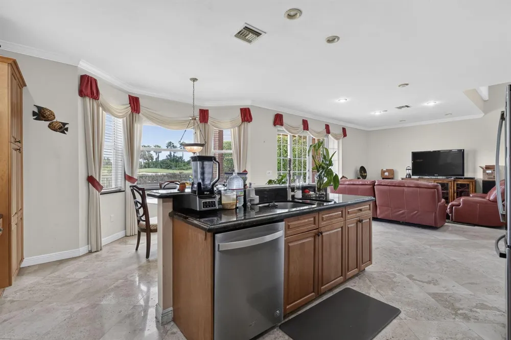 1158 OAKWATER DRIVE Royal Palm Beach, FL 33411