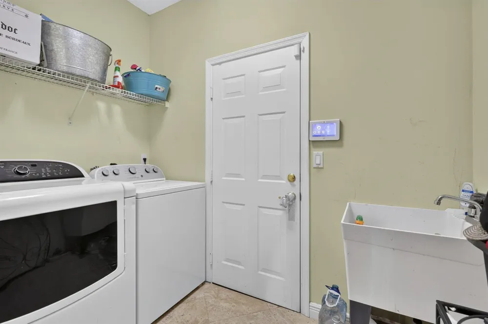 1158 OAKWATER DRIVE Royal Palm Beach, FL 33411