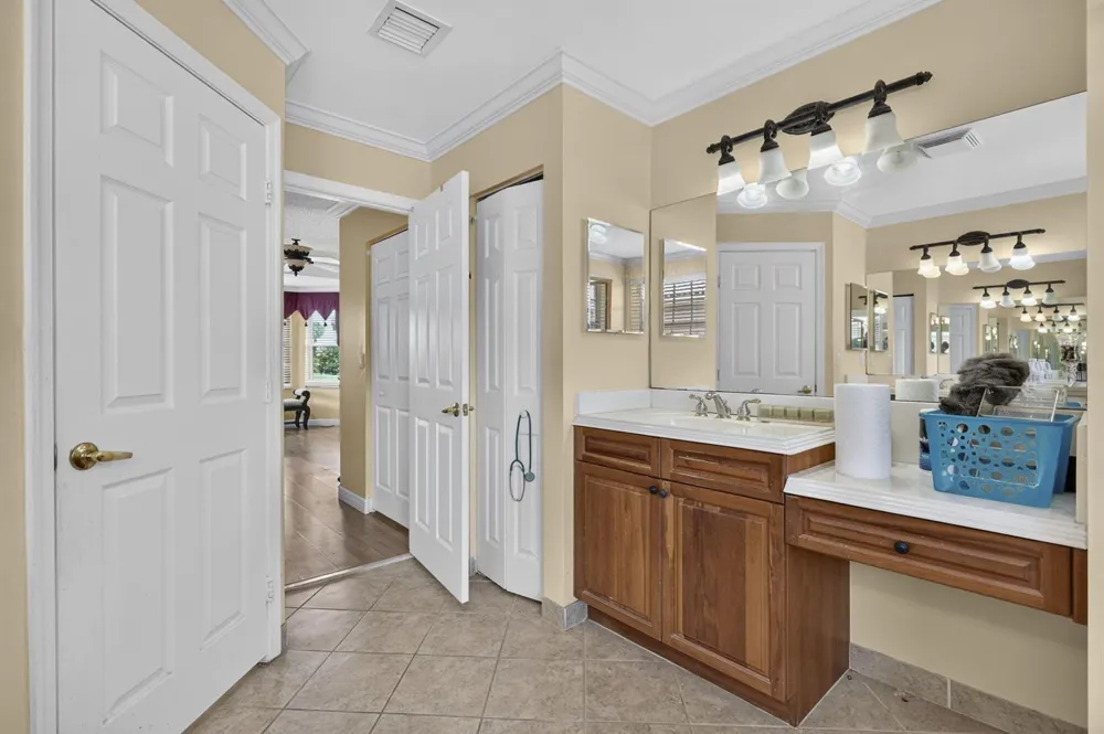 1158 OAKWATER DRIVE Royal Palm Beach, FL 33411
