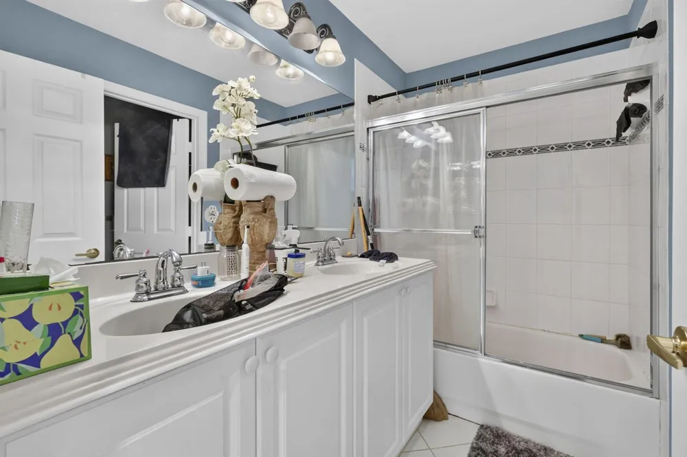1158 OAKWATER DRIVE Royal Palm Beach, FL 33411