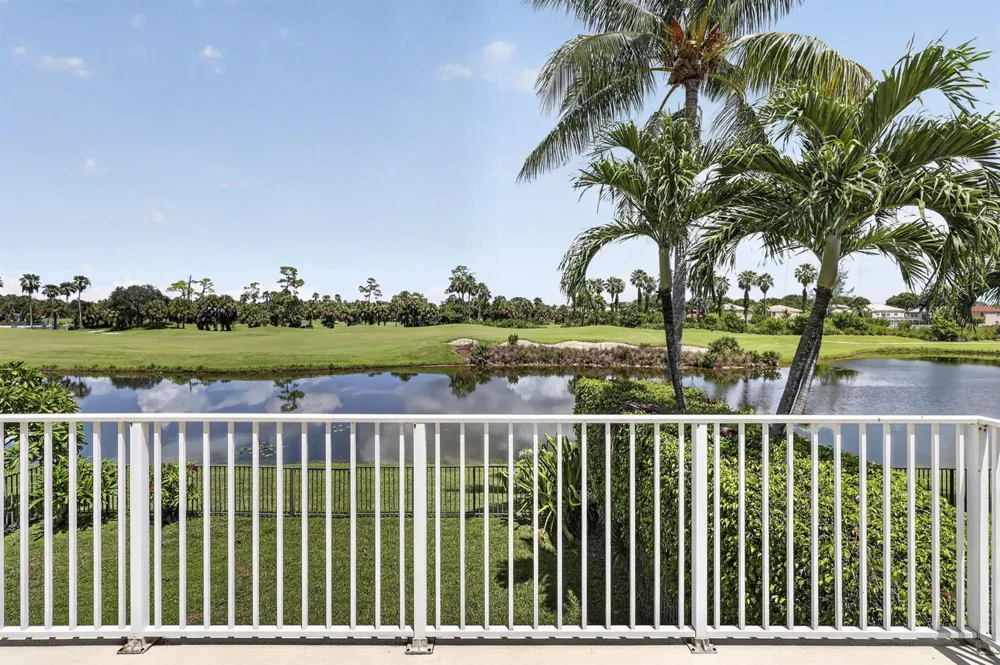 1158 OAKWATER DRIVE Royal Palm Beach, FL 33411