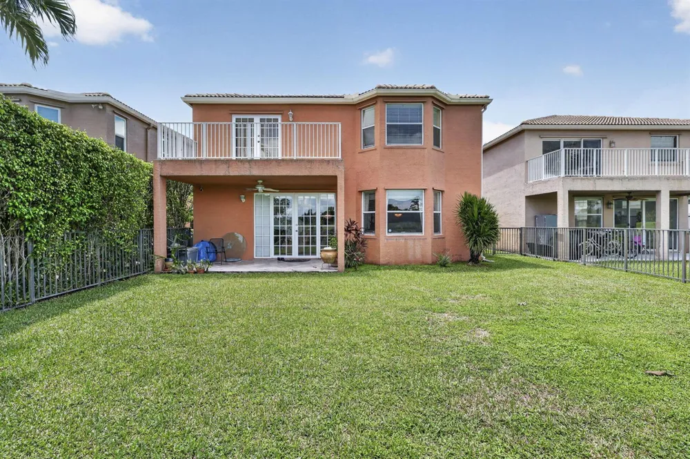 1158 OAKWATER DRIVE Royal Palm Beach, FL 33411