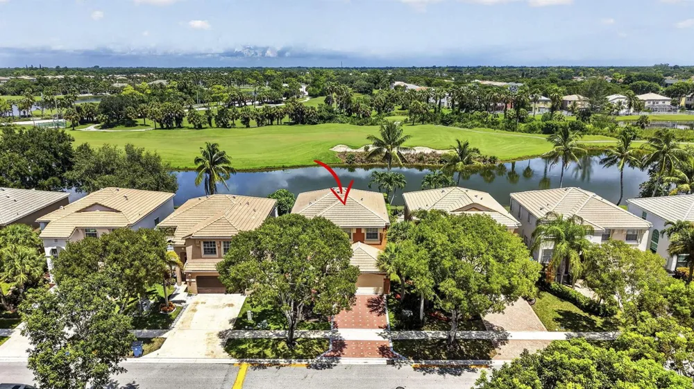 1158 OAKWATER DRIVE Royal Palm Beach, FL 33411