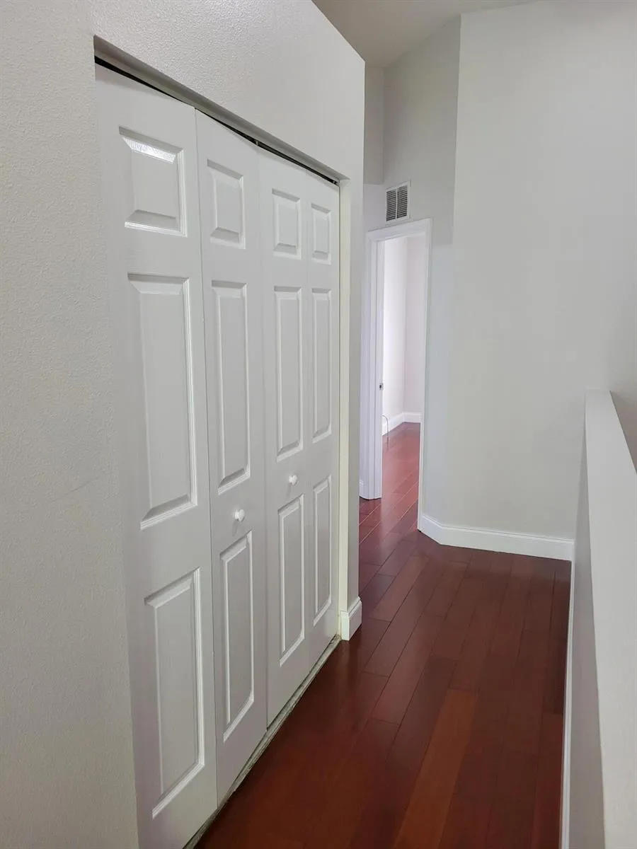 1042 Woodfield Road 