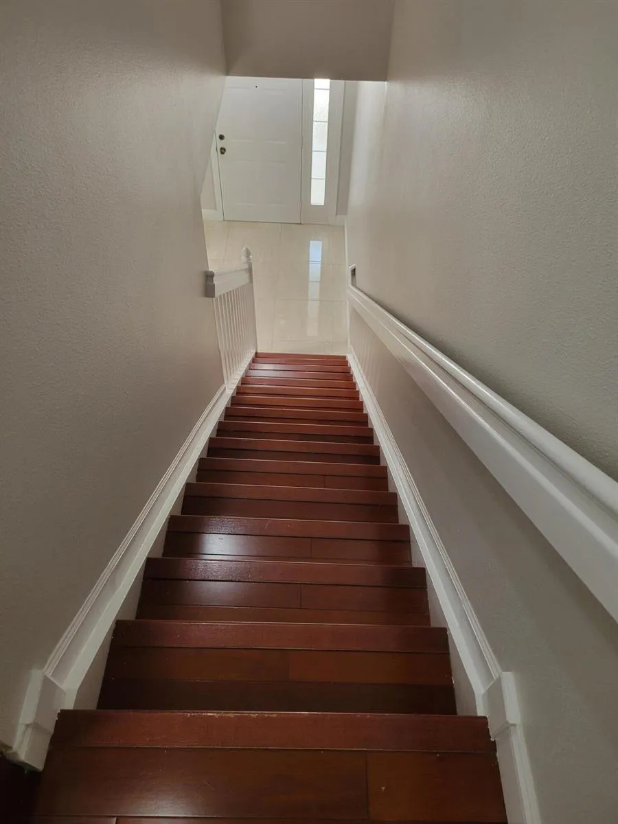 1042 Woodfield Road 