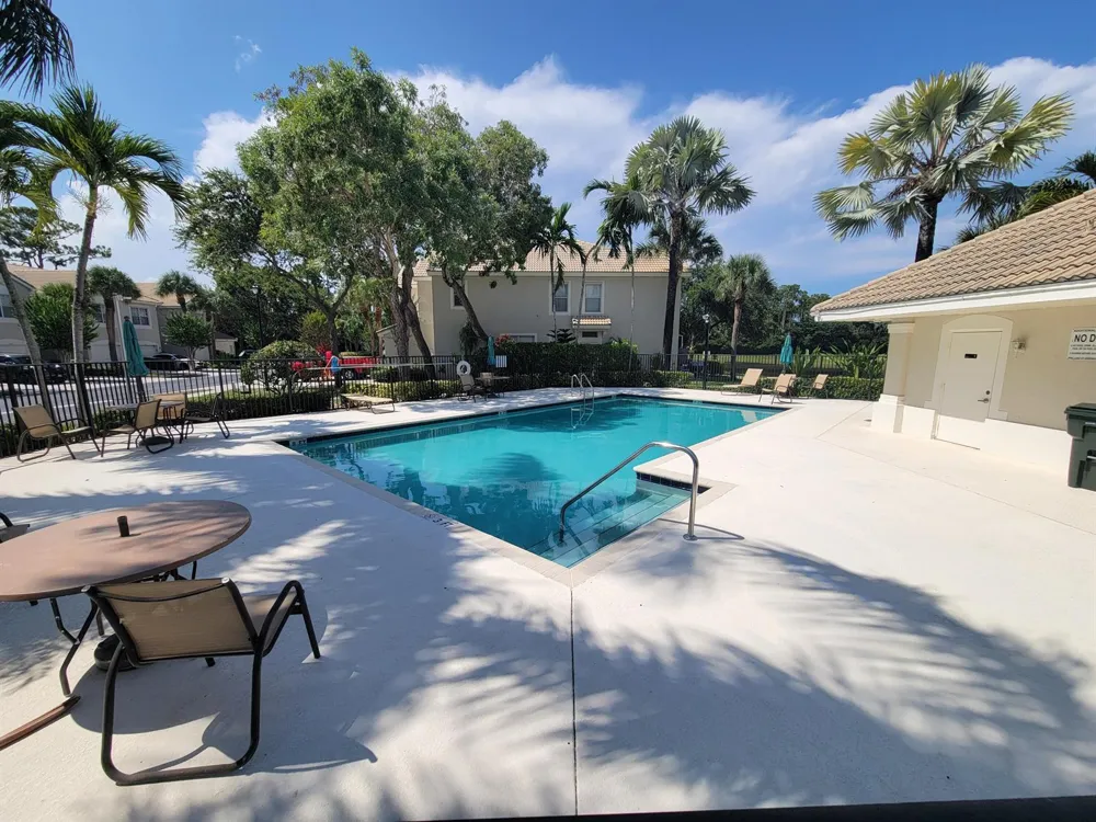 1042 Woodfield Road 